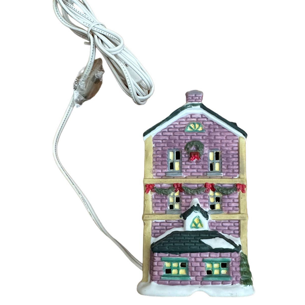 Trim a home light up Christmas Candy Shoppe Village building 1996 - Picture 7 of 9